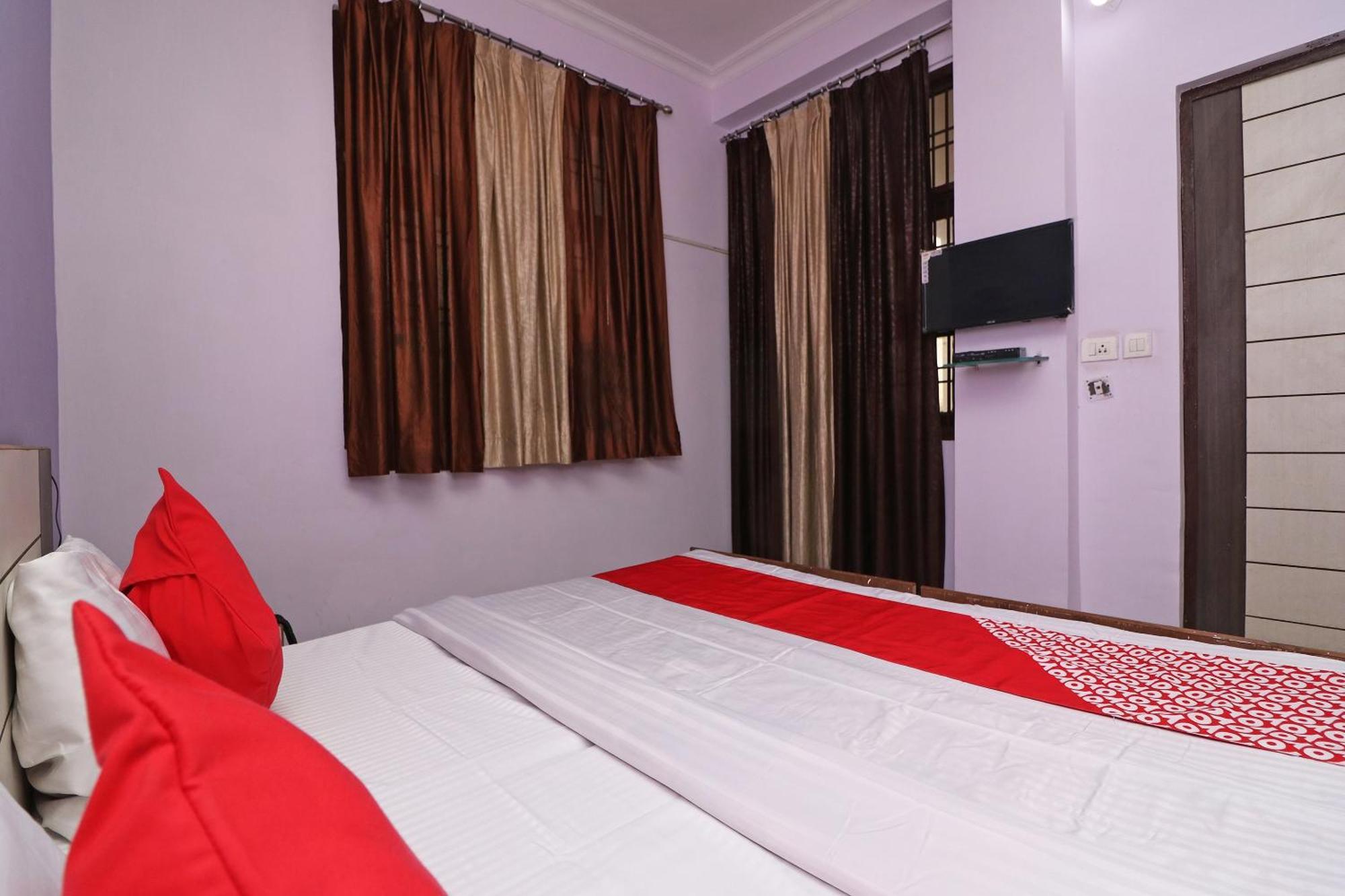 Oyo Hotel Ekta Residency Agra  Bagian luar foto