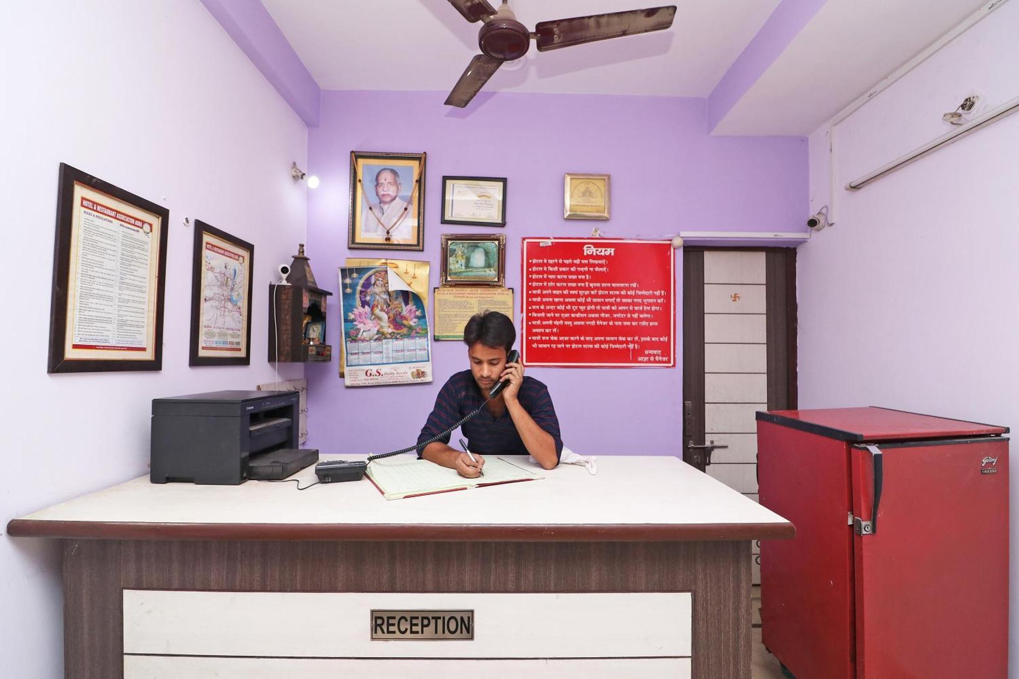 Oyo Hotel Ekta Residency Agra  Bagian luar foto